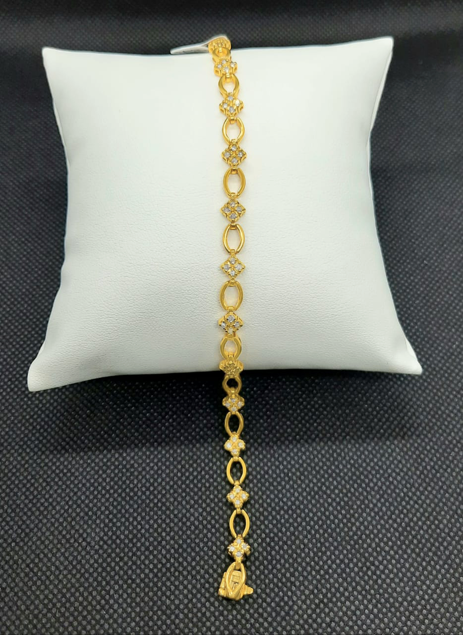 Gold Ladie Hand Band